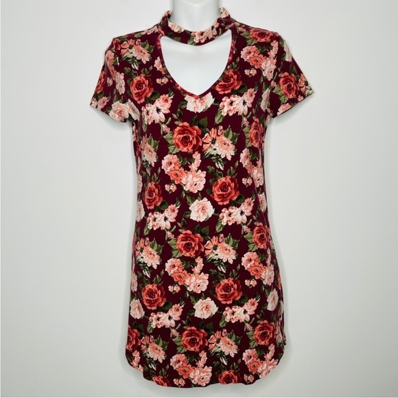Forever 21 Dresses & Skirts - FOREVER 21 Floral Choker Mini Dress